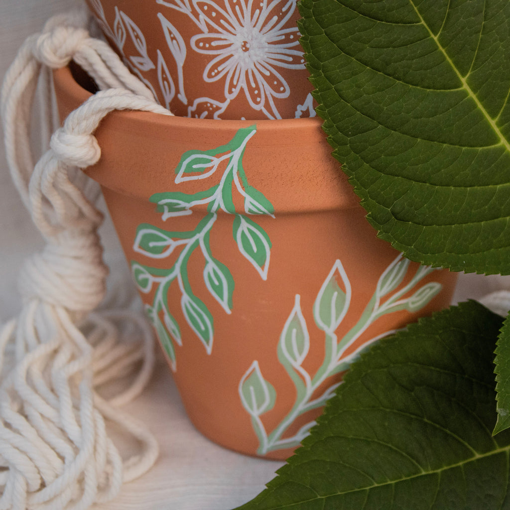 Green Leaf Plant Pot