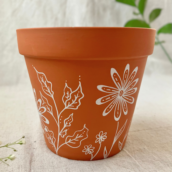 Large Flower Outline Pot